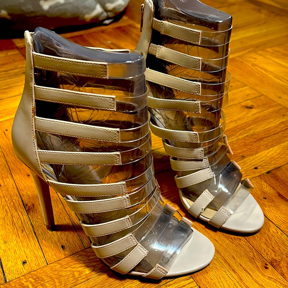 Aldo sexy open toe booties! Nude size 6